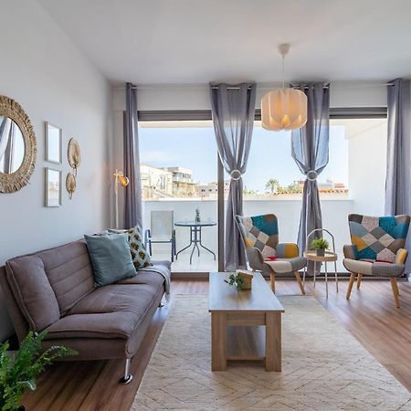 Livia Studio Apartment In Larnaca Exteriör bild